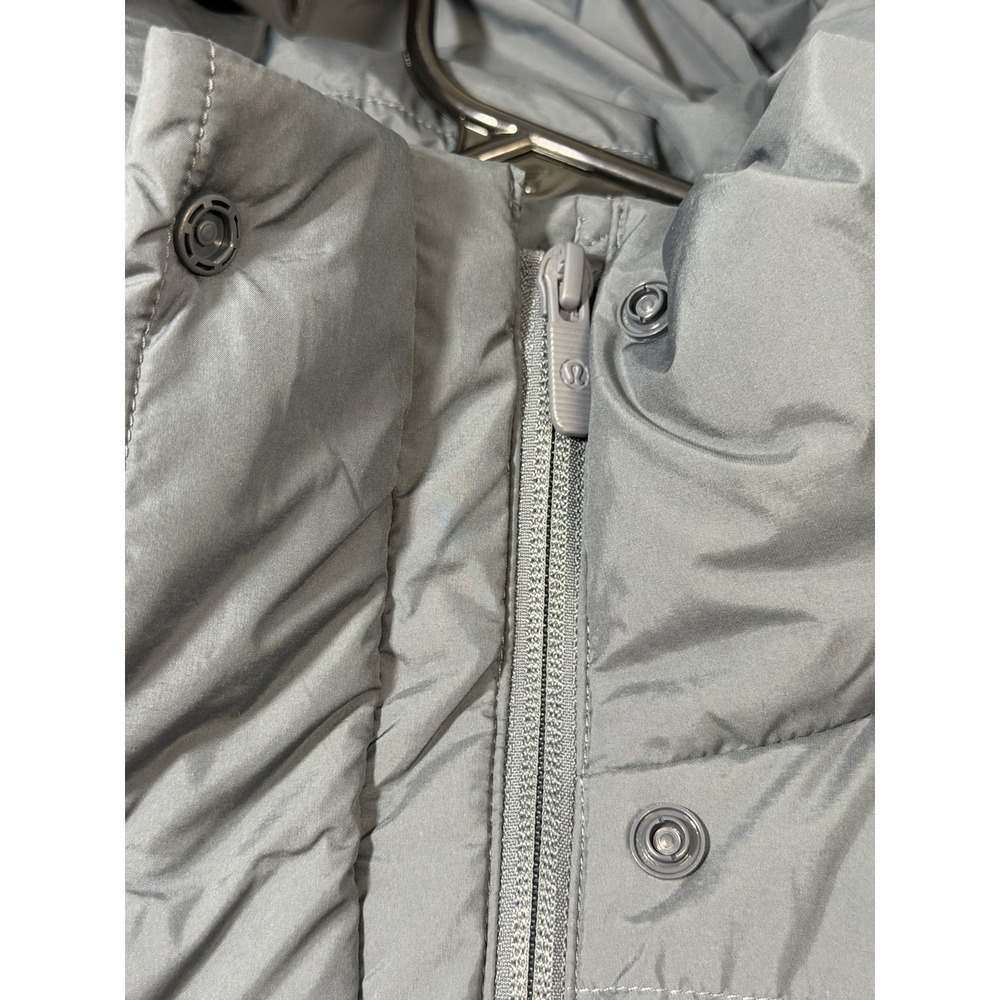 Lululemon Wunder Puff Mid-Length Vest Size 6 Color Oil Grey/Belgian Blue Hooded - Picture 2 of 13